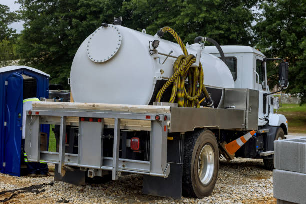 Best Portable toilet rental cost  in Newark, OH